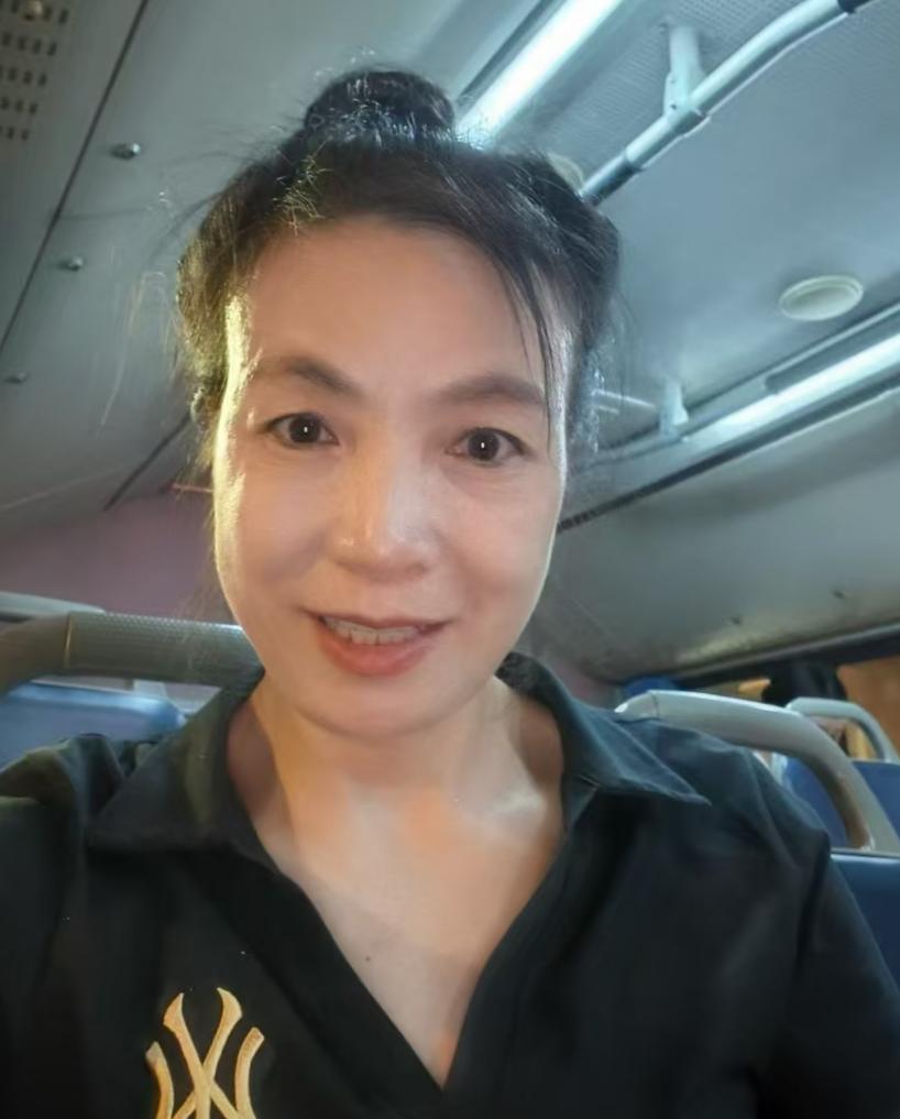 勤快朴实,性格沉稳,有责任心,做事规矩,服务意识强。